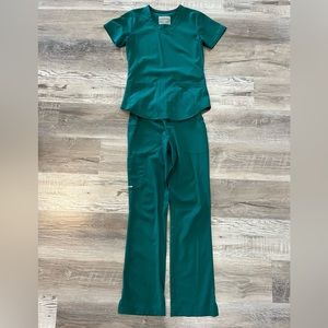 Sketchers by barco scrub set